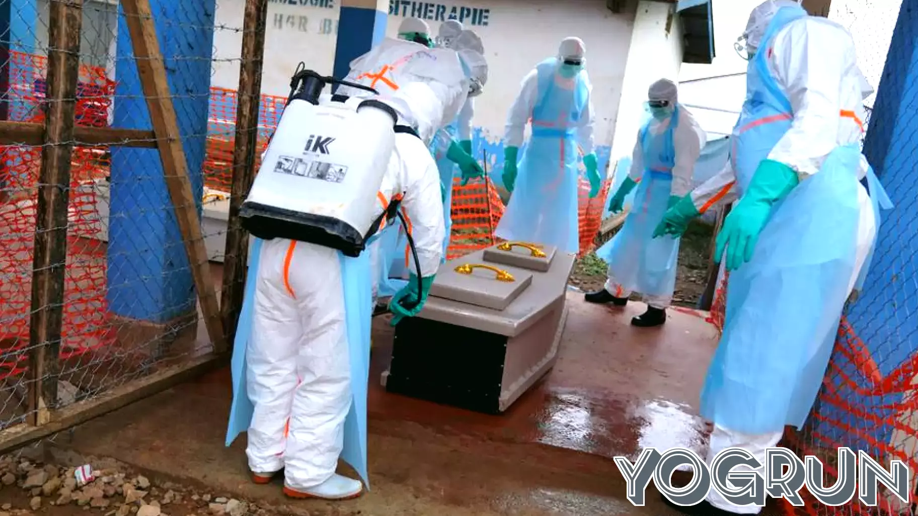 Congo Ebola death toll tops 1,400 as vaccine trials start